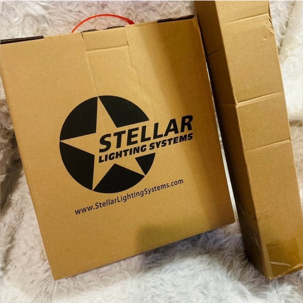 NIB - Stellar Lighting System Studio Lights NIB